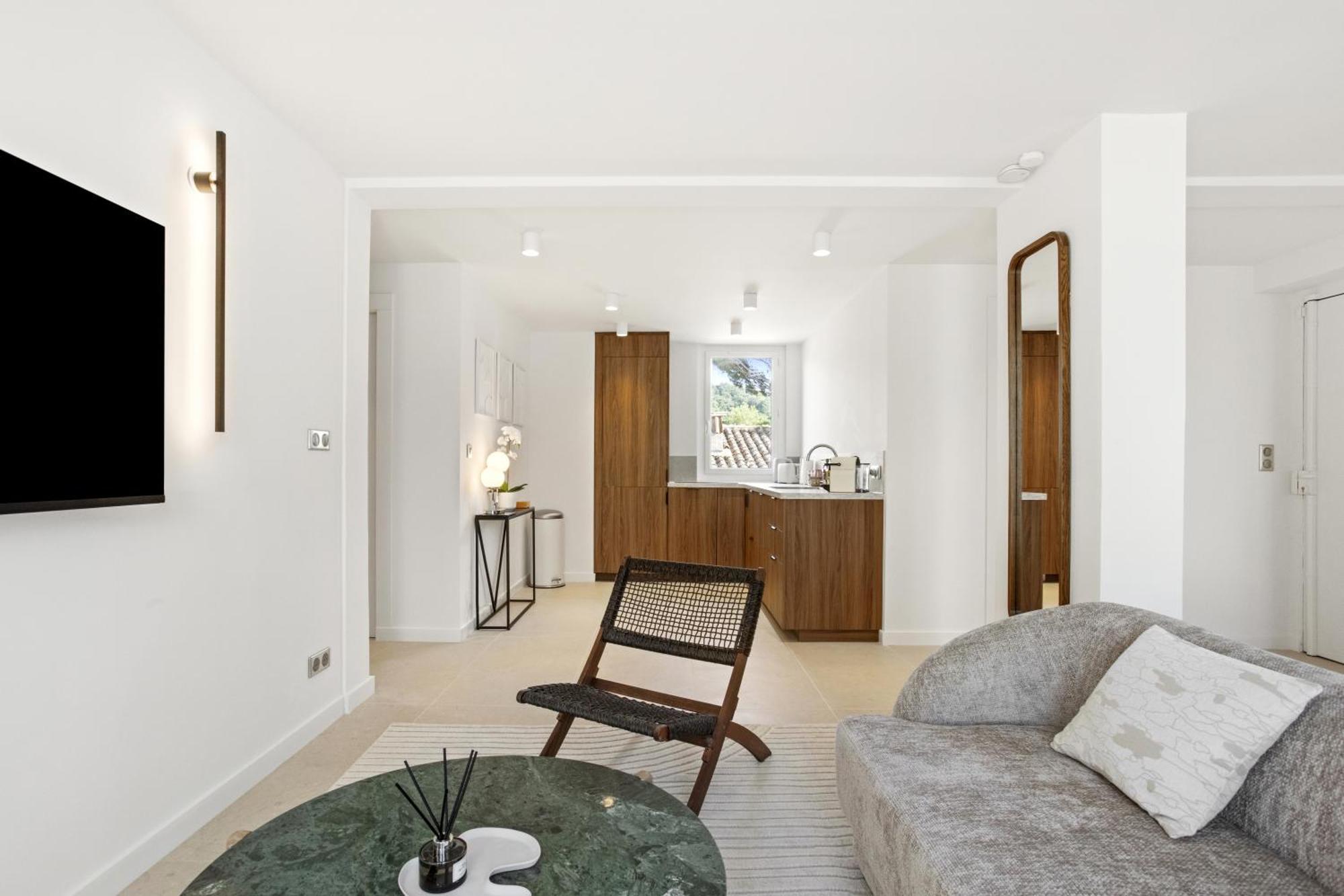Magnifique 3 Pieces - Proximite Place Des Lices Avec Parking 쎙뜨호뻬 외부 사진