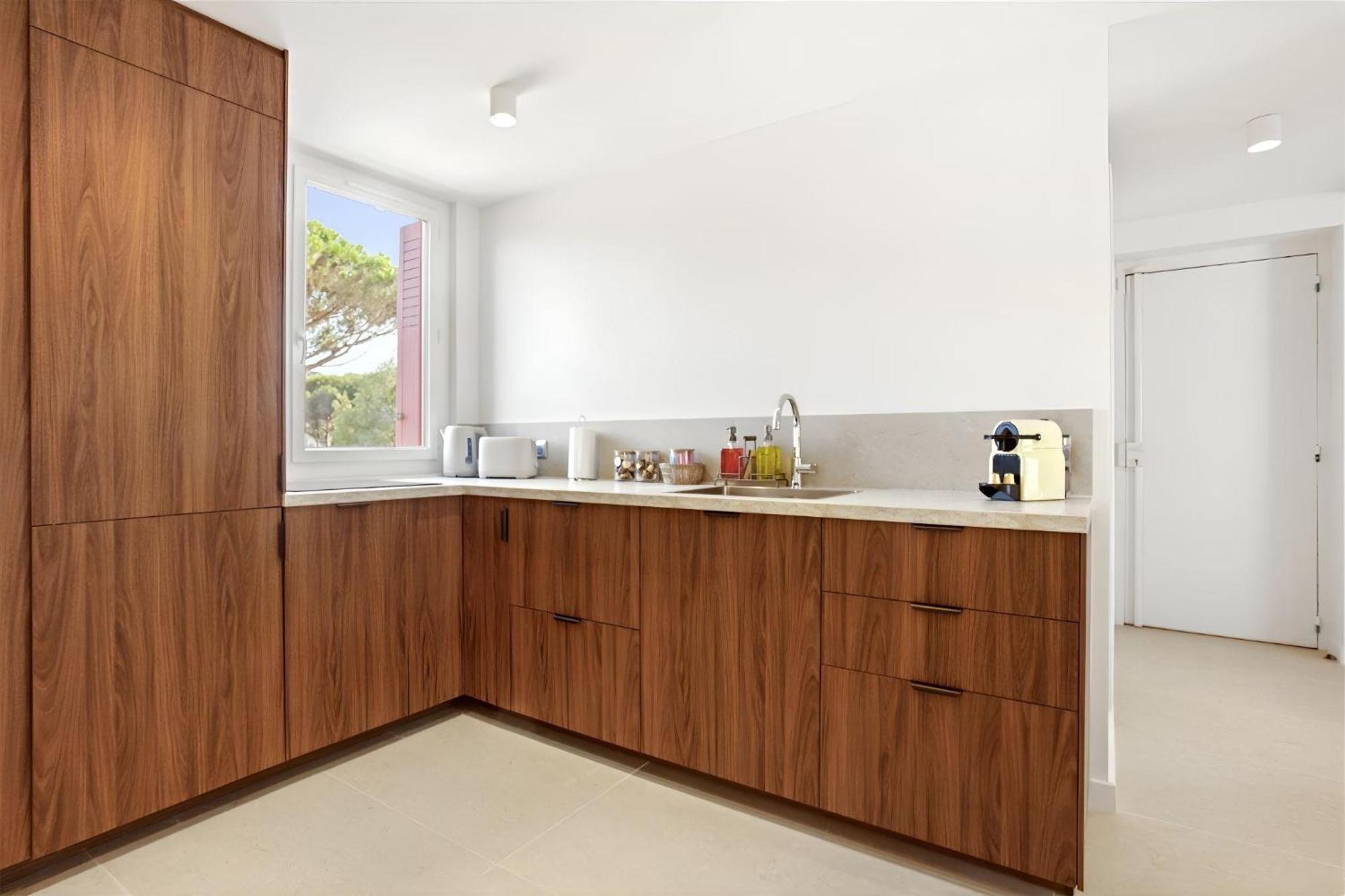 Magnifique 3 Pieces - Proximite Place Des Lices Avec Parking 쎙뜨호뻬 외부 사진