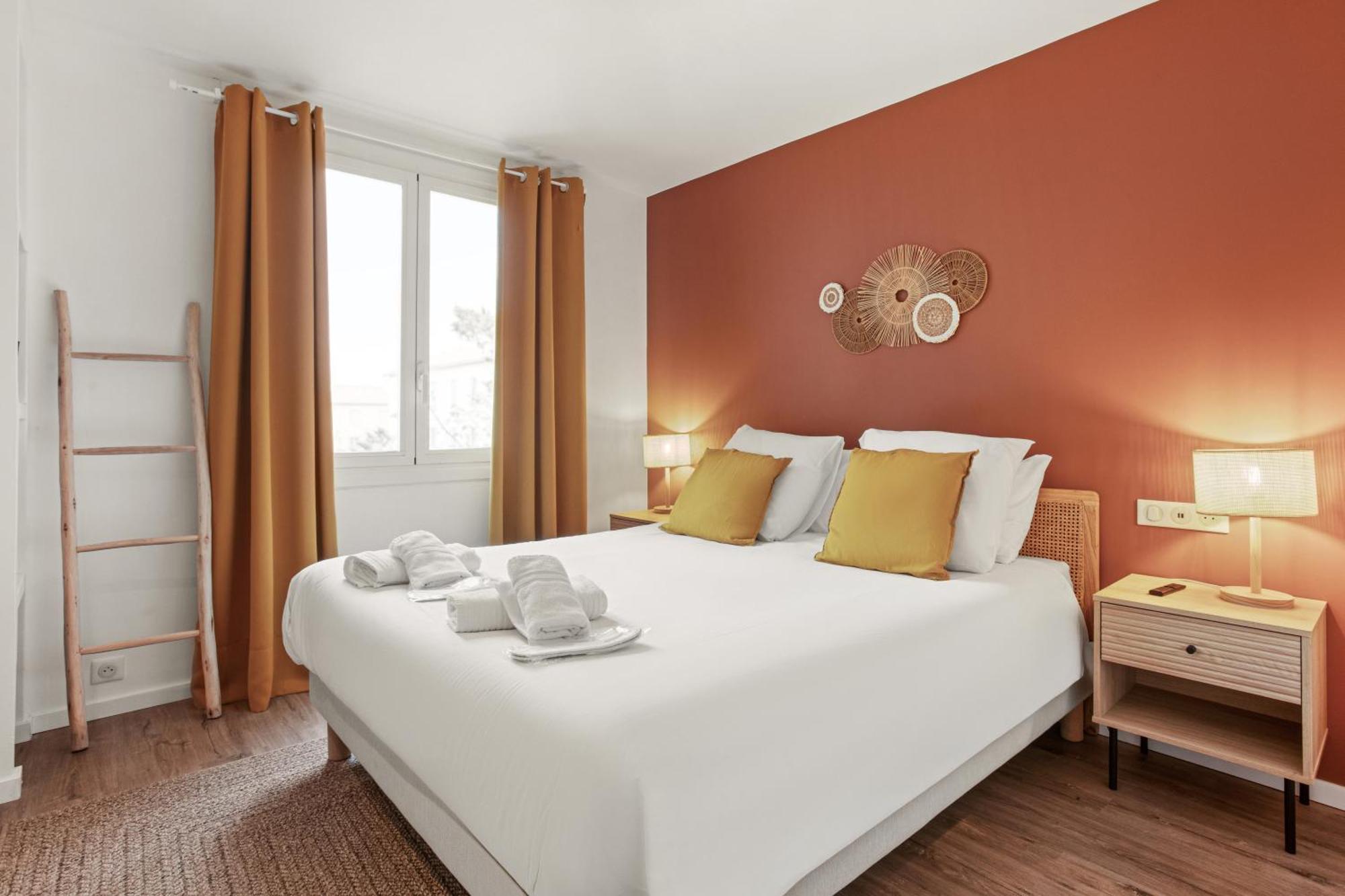 Magnifique 3 Pieces - Proximite Place Des Lices Avec Parking 쎙뜨호뻬 외부 사진