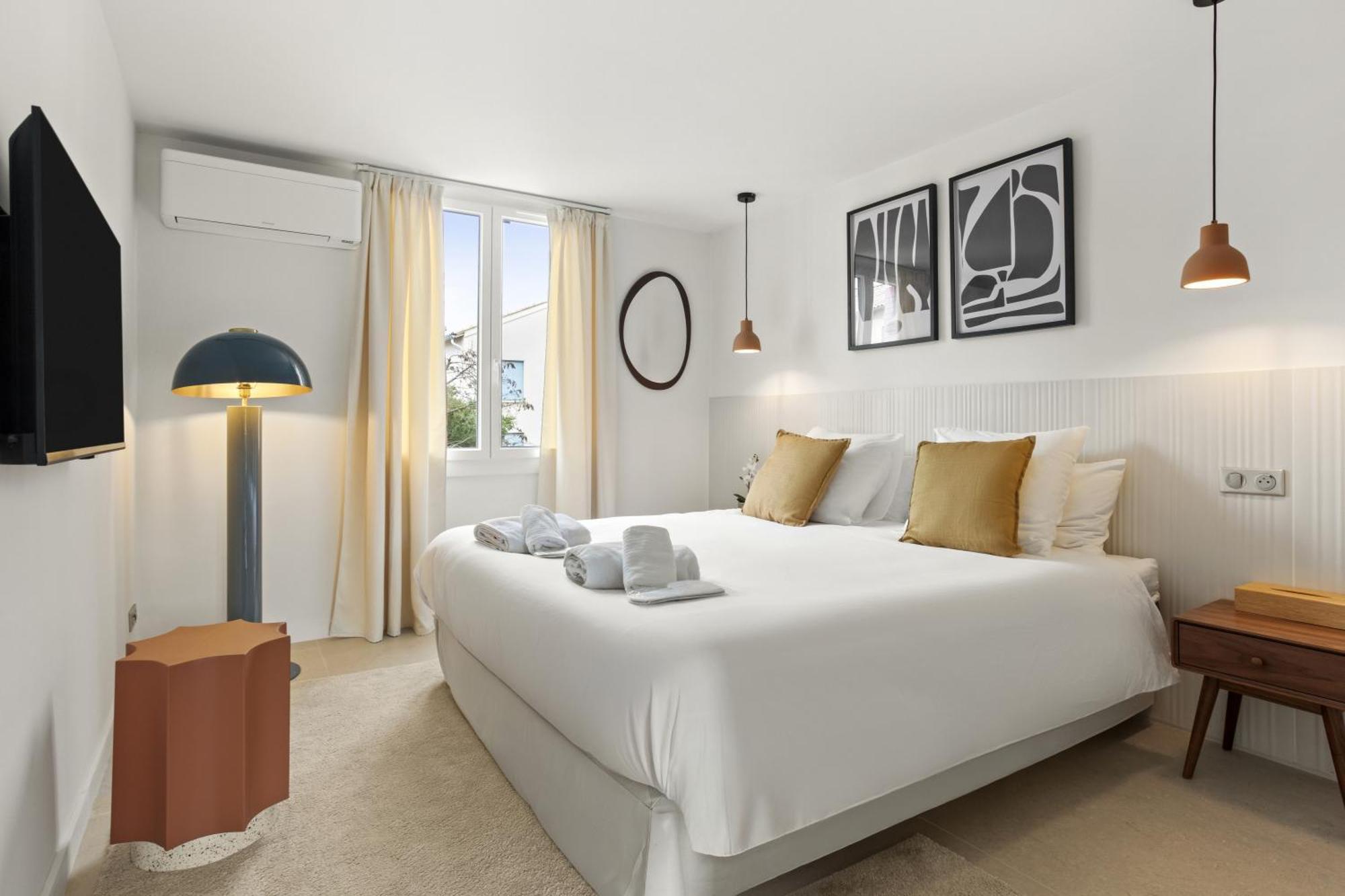 Magnifique 3 Pieces - Proximite Place Des Lices Avec Parking 쎙뜨호뻬 외부 사진